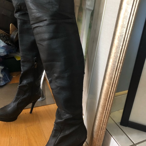 Boots - Picture 2 of 5